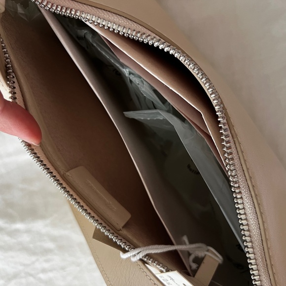 Madewell purse - Picture 8 of 11